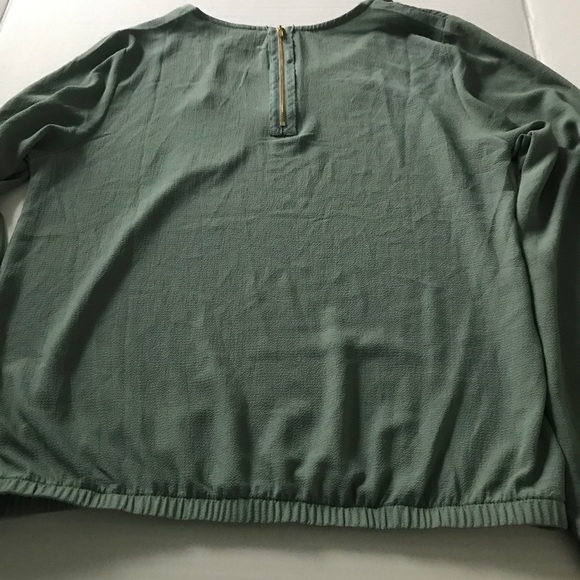 Pink Rose Smoky Sage top size medium - Picture 6 of 7